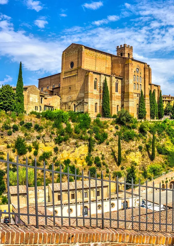 siena-and-san-gimignano-with-wine-tour